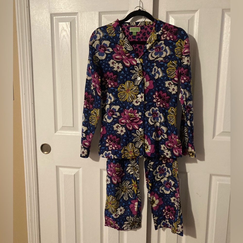 Vera Bradley African Violet Floral 2 Piece Pajamas - Loungewear In XS NWOT - Picture 1 of 15